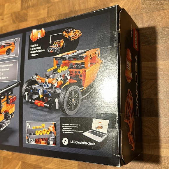 Lego 42093 Technic Chevrolett Corvette ZR1 Building Set 2in1 579pcs Age9+ New - Picture 4 of 6